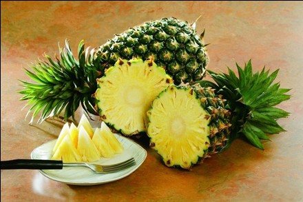 空腹水果菠萝.jpg